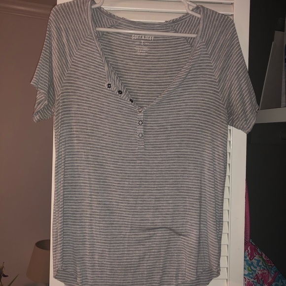gray stripped soft & sexy tee - Picture 1 of 1